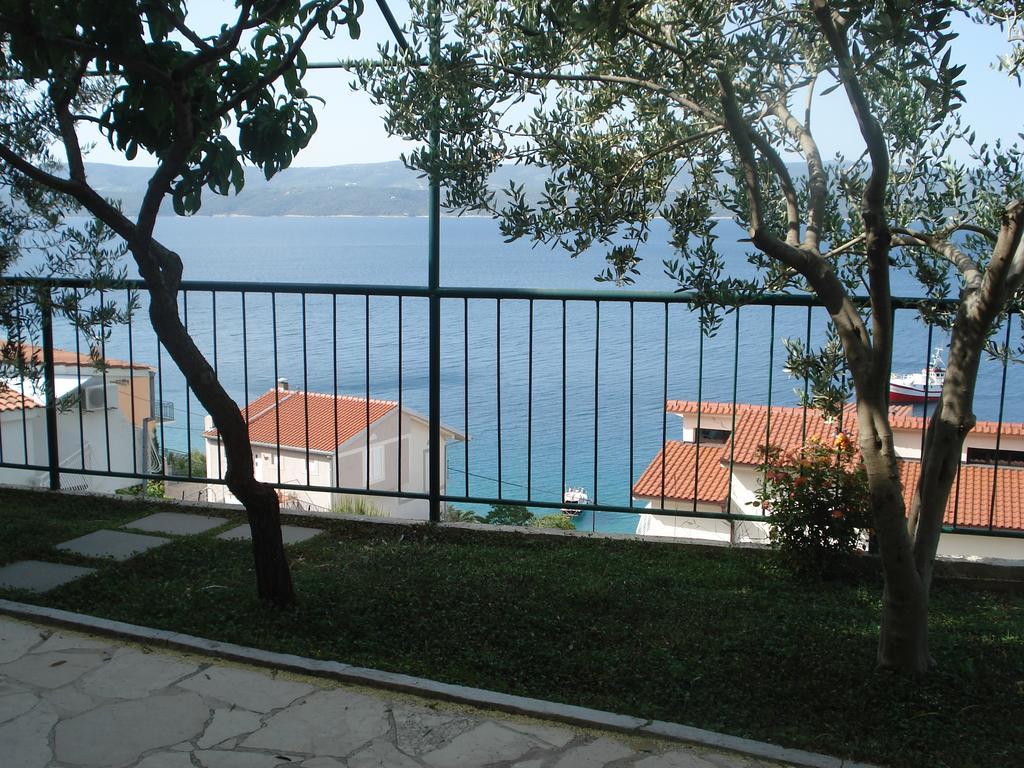 Apartments Smiljana 오미스 외부 사진