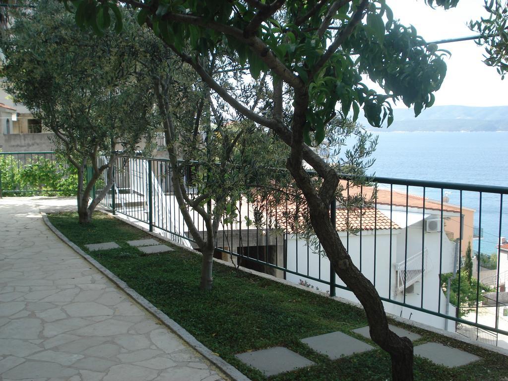 Apartments Smiljana 오미스 외부 사진